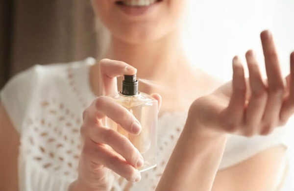 Nước hoa kích thích nữ có thật không? 