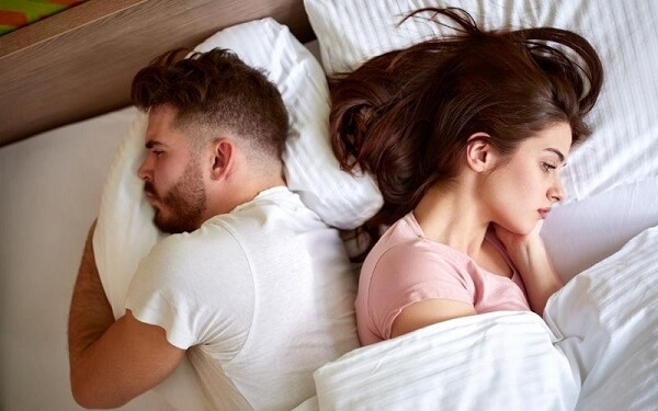 Thuốc kích dục nam dạng nước là dòng sản phẩm phổ biến nhất trong các dòng. ... Sản phẩm không màu, không mùi, không vị nên dễ dàng sử dụng ở nhiều nơi 